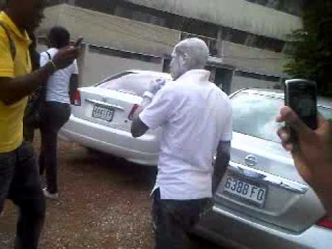 Tradisi Ulang Tahun Unik